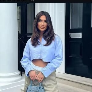 Zara Light Blue Cropped Button-Up Shirt